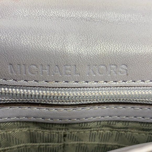 Michael Kors Cynthia Small Shoulder Flap Leather - Picture 9 of 11